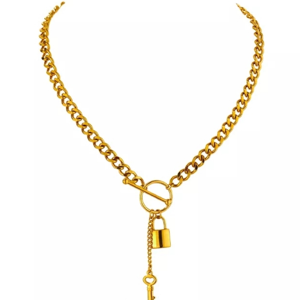 Magnifique Metal Lock Pendant Necklace - Picture 1 of 7